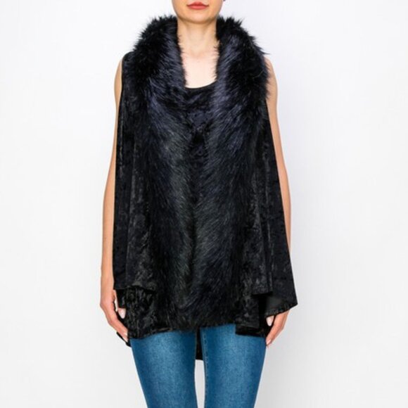 Origami Black Velvet Vest With Removable Faux Fur Collar - Picture 2 of 4